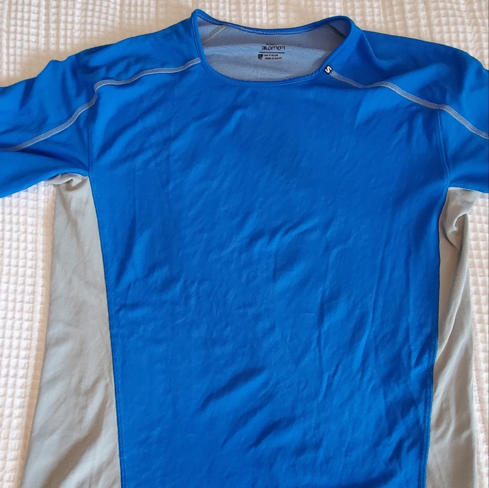 Salomon men's large running shirt.